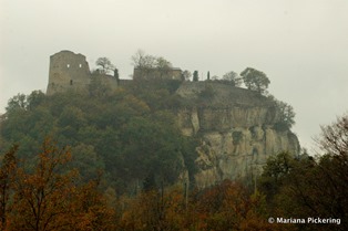 Castle at Canossa with the rock face where I finally saw the Wallcreeper!